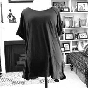 Black top short sleeve shirt